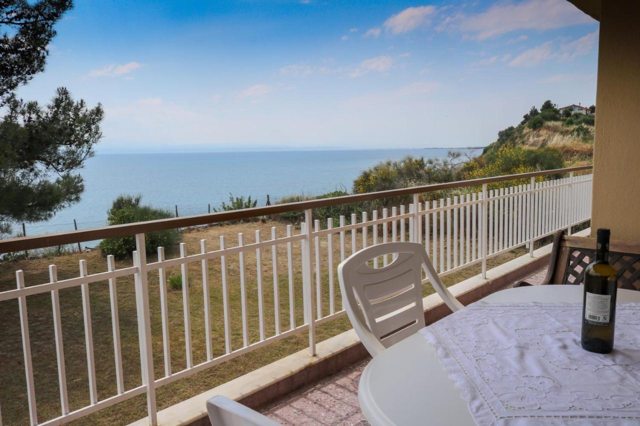 Sunshine House Offering Spectacular Views To Olymp A Apartment Nea Iraklia Bagian luar foto